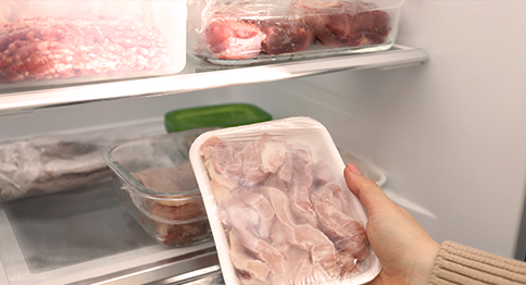 توفير اللحوم للأسر المتعففة